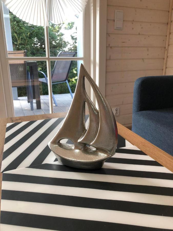 Domki Kapitanskie Z Prywatnym Polem Do Gry W Mini Golf Rewal Eksteriør billede