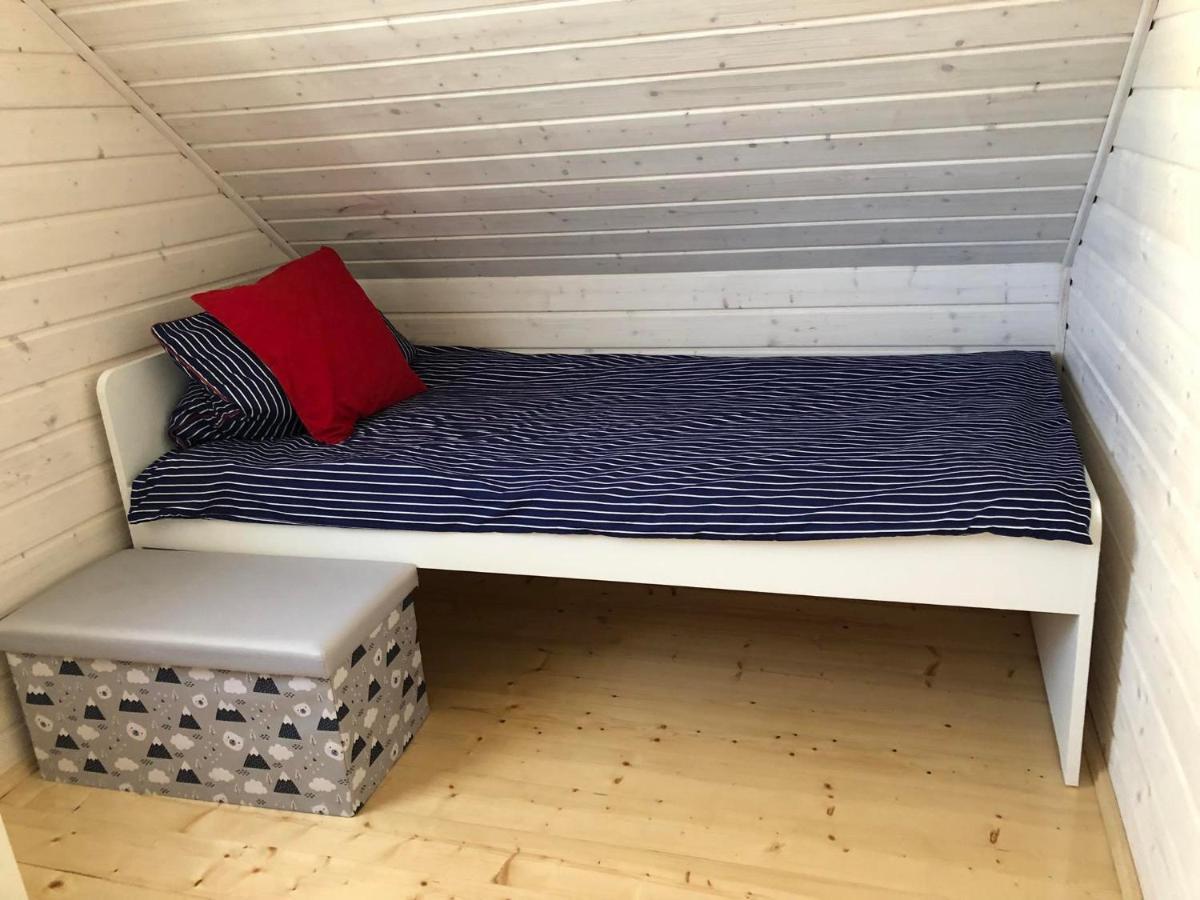 Domki Kapitanskie Z Prywatnym Polem Do Gry W Mini Golf Rewal Eksteriør billede