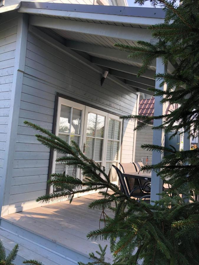 Domki Kapitanskie Z Prywatnym Polem Do Gry W Mini Golf Rewal Eksteriør billede