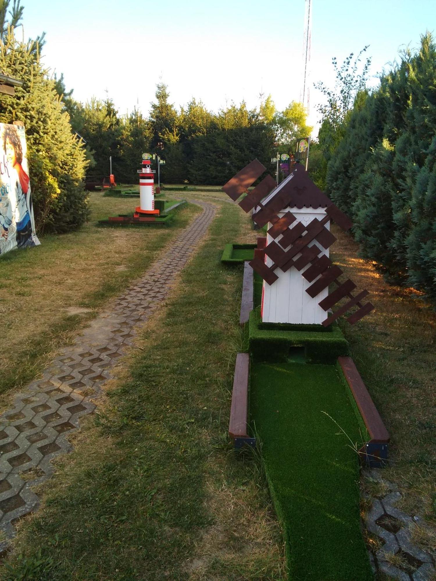 Domki Kapitanskie Z Prywatnym Polem Do Gry W Mini Golf Rewal Eksteriør billede